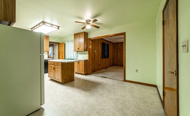 300 Mayfair Dr, Lincoln, IL 62656 - photo 7