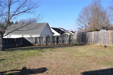 3596 Bent Trace Dr, High Point, NC 27265 - photo 4