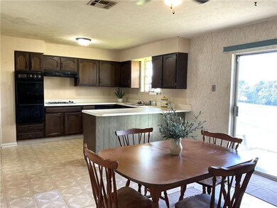 360 Courville Dr, Luling, LA 70070 - photo 5