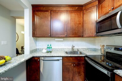 1134 25th St NW unit B, Washington, DC 20037 - photo 7