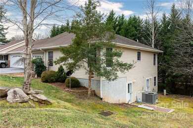 Side view, no neighbors on this side of the home