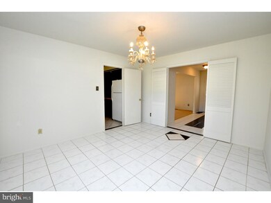 32 Tempest Ln, Willingboro, NJ 08046 - photo 4