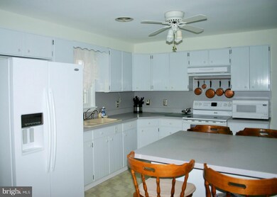 3900 Summit Point Rd, Charles Town, WV 25414 - photo 7