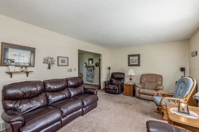 620 E 18th St N, Newton, IA 50208 - photo 4