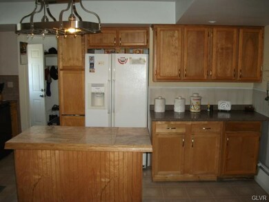 117 E Ettwein St, Bethlehem, PA 18018 - photo 5