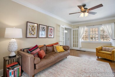 17-web-or-mls-1219 Giddings Ave SE, Gran