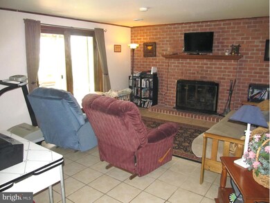 45 Topaz Dr, Chambersburg, PA 17202 - photo 7