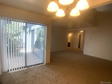 2458 S Victor St unit E, Aurora, CO 80014 - photo 3