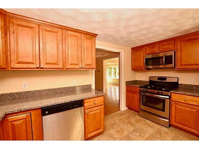 14 Hardwick St, Cumberland, RI 02864 - photo 5