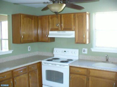 11 Niland Ln, Woodbury, NJ 08096 - photo 4