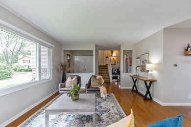 615 Chestnut Ct, Algonquin, IL 60102 - photo 6