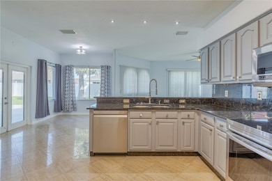 13024 Carlington Ln, Riverview, FL 33579 - photo 4