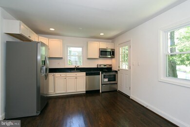 9311 Piscataway Rd, Clinton, MD 20735 - photo 5