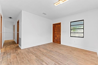 705 E 9th Ln, Hialeah, FL 33010 - photo 6