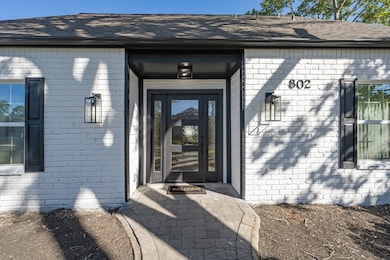 Gorgeous front entry