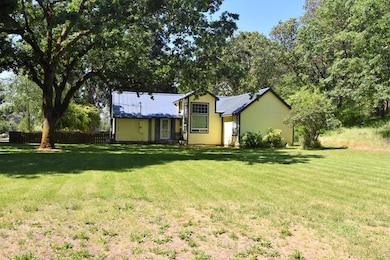 1670 Russell Rd, Merlin, OR 97532 - photo 2