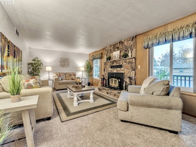 255 N Gardner Ave, Stayton, OR 97383 - photo 6