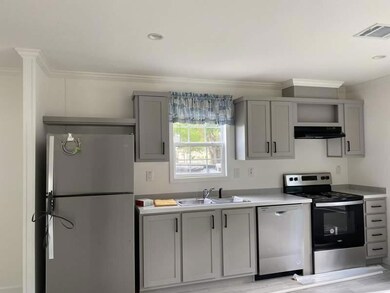 5532 Our Ln, Zephyrhills, FL 33542 - photo 3