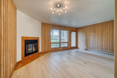 19717 SW Mount Bachelor Dr unit 150, Bend, OR 97702 - photo 4