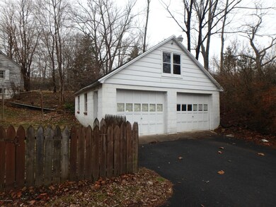 3489 Middle Easton Belmont Pike, Stroudsburg, PA 18360 - photo 3