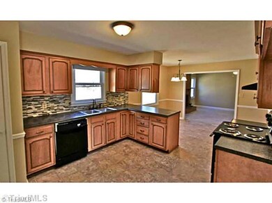 Kitchen. Beautifully udated kitchen
