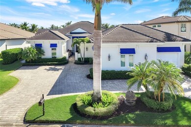 Lovely curb appeal. Welcome home !
