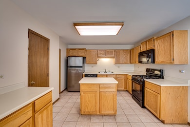 1640 Hilton Head Dr, Naperville, IL 60563 - photo 7