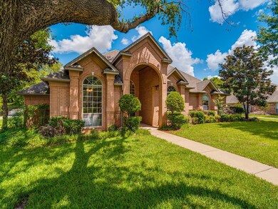 1201 Brook Ln, Cleburne, TX 76033 - photo 3