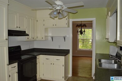 1912 Dix Cir, Birmingham, AL 35235 - photo 5