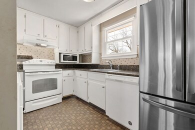 57 Sylvan St unit 2E, Danvers, MA 01923 - photo 4