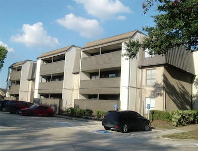 Discover your new home at River Stone. Enjoy moder