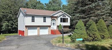 127 Yellow Birch Ln, Long Pond, PA 18334 - photo 4