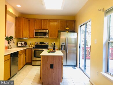 17293 Sligo Loop, Dumfries, VA 22026 - photo 4