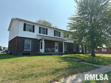 4 Eisenhower Dr, Jacksonville, IL 62650 - photo 3