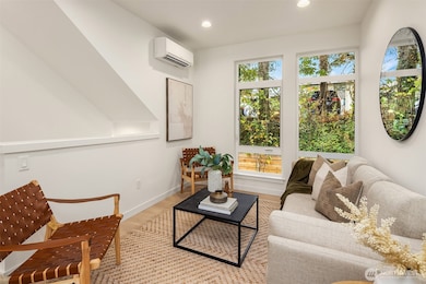 10817 11th Ave NE unit B, Seattle, WA 98125 - photo 5