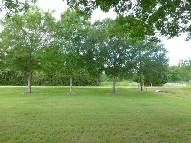 5301 County Road 166, Alvin, TX 77511 - photo 2