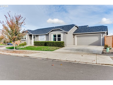 1371 Tirion Ave, Eugene, OR 97404 - photo 2