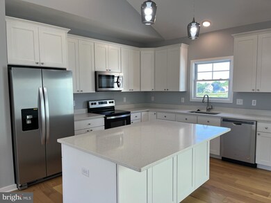 259 Chalcedony Dr, Martinsburg, WV 25404 - photo 7