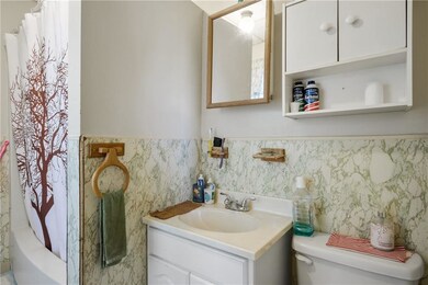 32 Dean St, Woonsocket, RI 02895 - photo 7