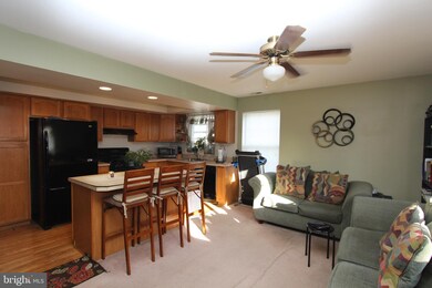 1212 Chestnut St, Paulsboro, NJ 08066 - photo 2