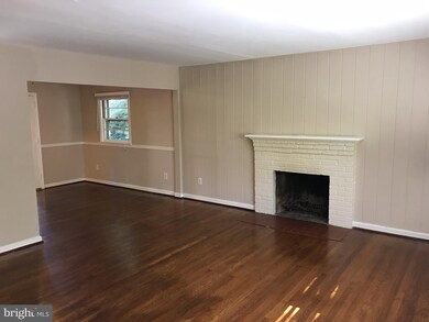 2333 Barbour Rd, Falls Church, VA 22043 - photo 4