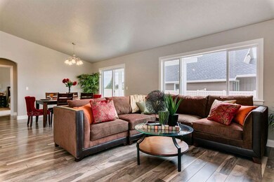 1377 W Sagwon Dr, Kuna, ID 83634 - photo 2