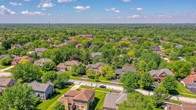 945 Lund Ln, Batavia, IL 60510 - photo 3