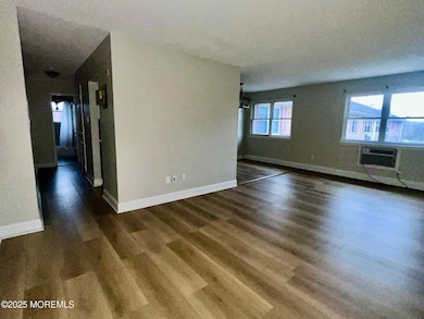 12 Manchester Ct unit H, Freehold, NJ 07728 - photo 3