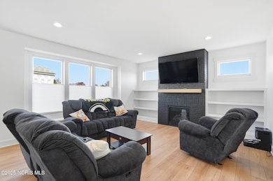 956 Heather Ct, Bowling Green, OH 43402 - photo 6