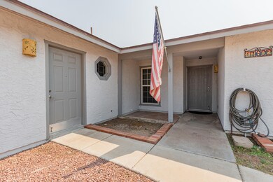 Seperate entrance for guest quarters
