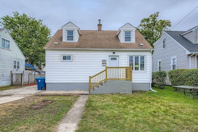 14827 Kenneth Ave, Midlothian, IL 60445 - photo 2