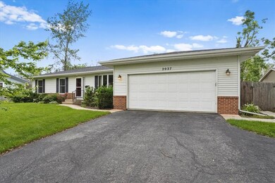 2027 Forest Dr SE, Cedar Rapids, IA 52403 - photo 3