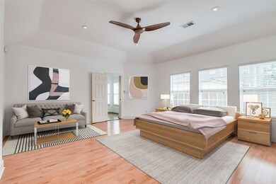 1531 Harvard St, Houston, TX 77008 - photo 4