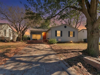 816 S Santa fe Dr, Edmond, OK 73003 - photo 2